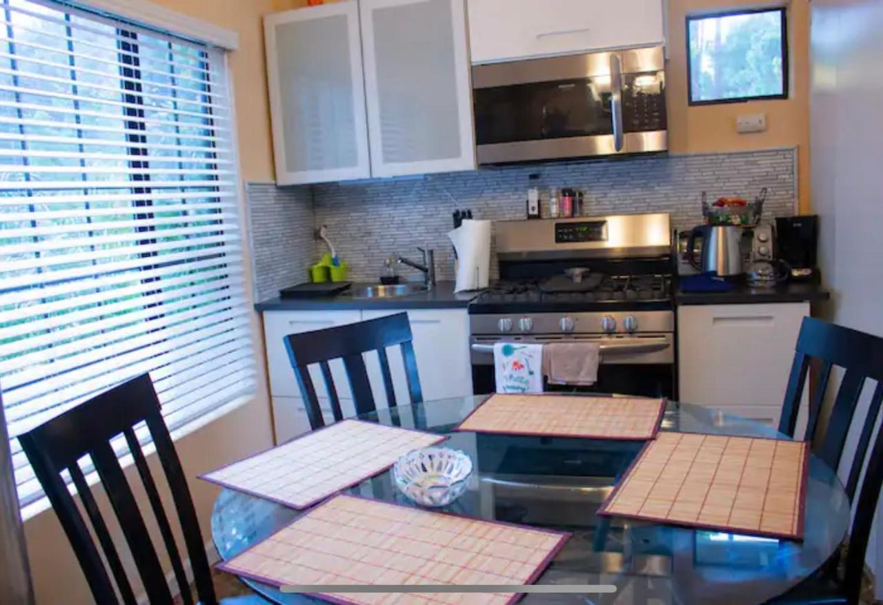 Large Luxury Studio With View In ซานตาโมนิกา ภายนอก รูปภาพ