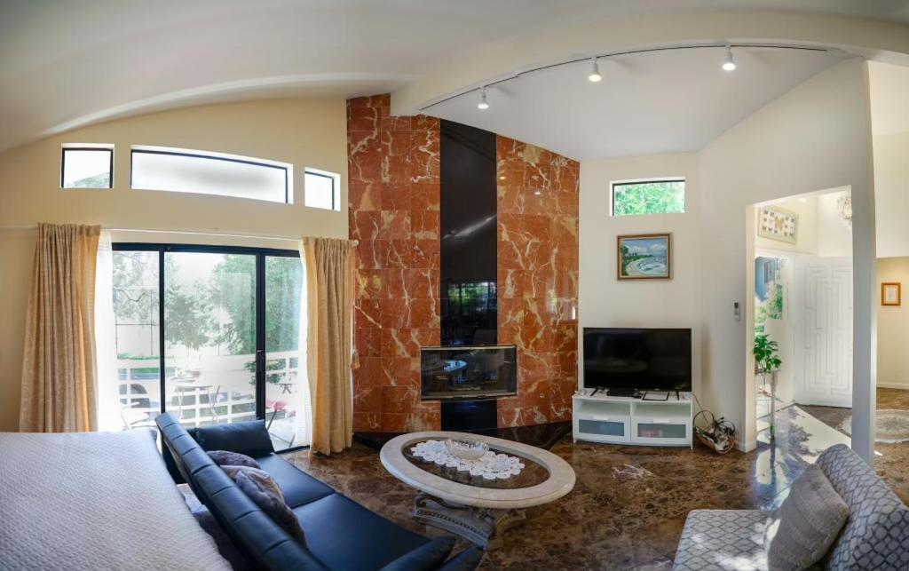 Large Luxury Studio With View In ซานตาโมนิกา ภายนอก รูปภาพ